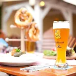 Schaefflerwirt Otel Aschheim