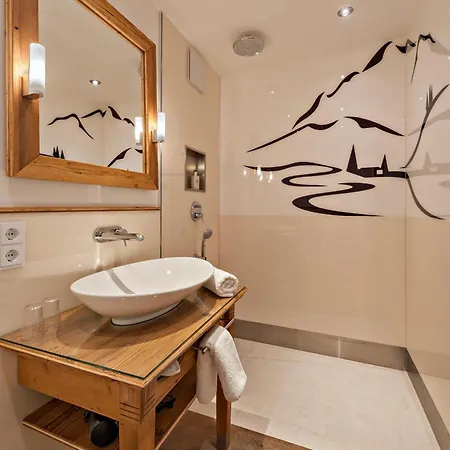 Schaefflerwirt Hotel 3*