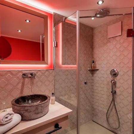 Hotel Schaefflerwirt 3*
