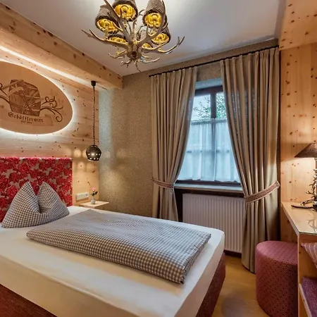 Schaefflerwirt Hotel 3*