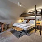 Hotel Schaefflerwirt 3*