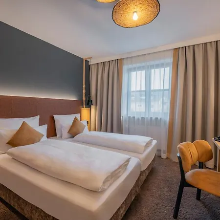 Schaefflerwirt Hotel 3*